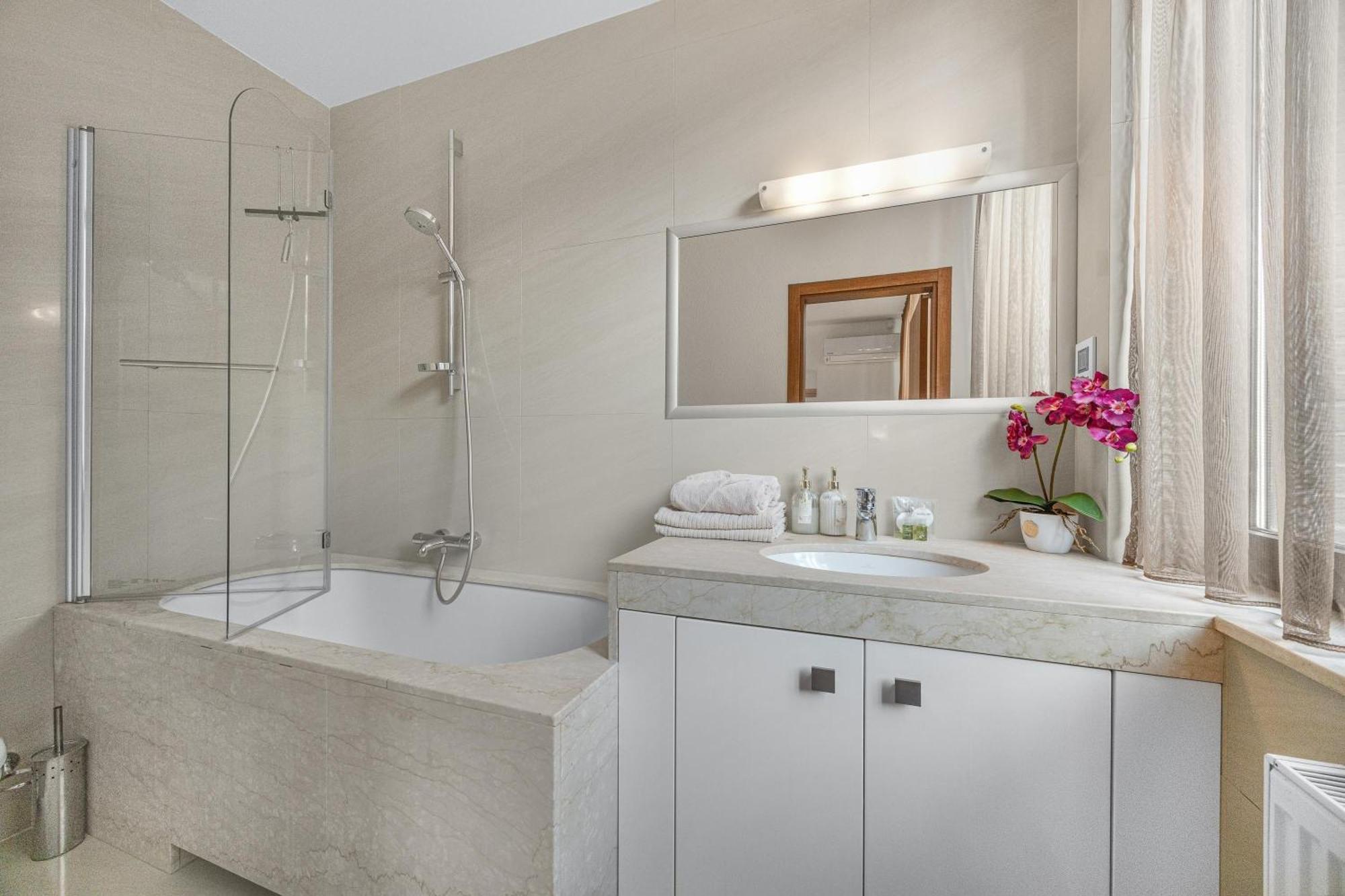 Revon Business Apartment 50 Dunajska 브라티슬라바 외부 사진