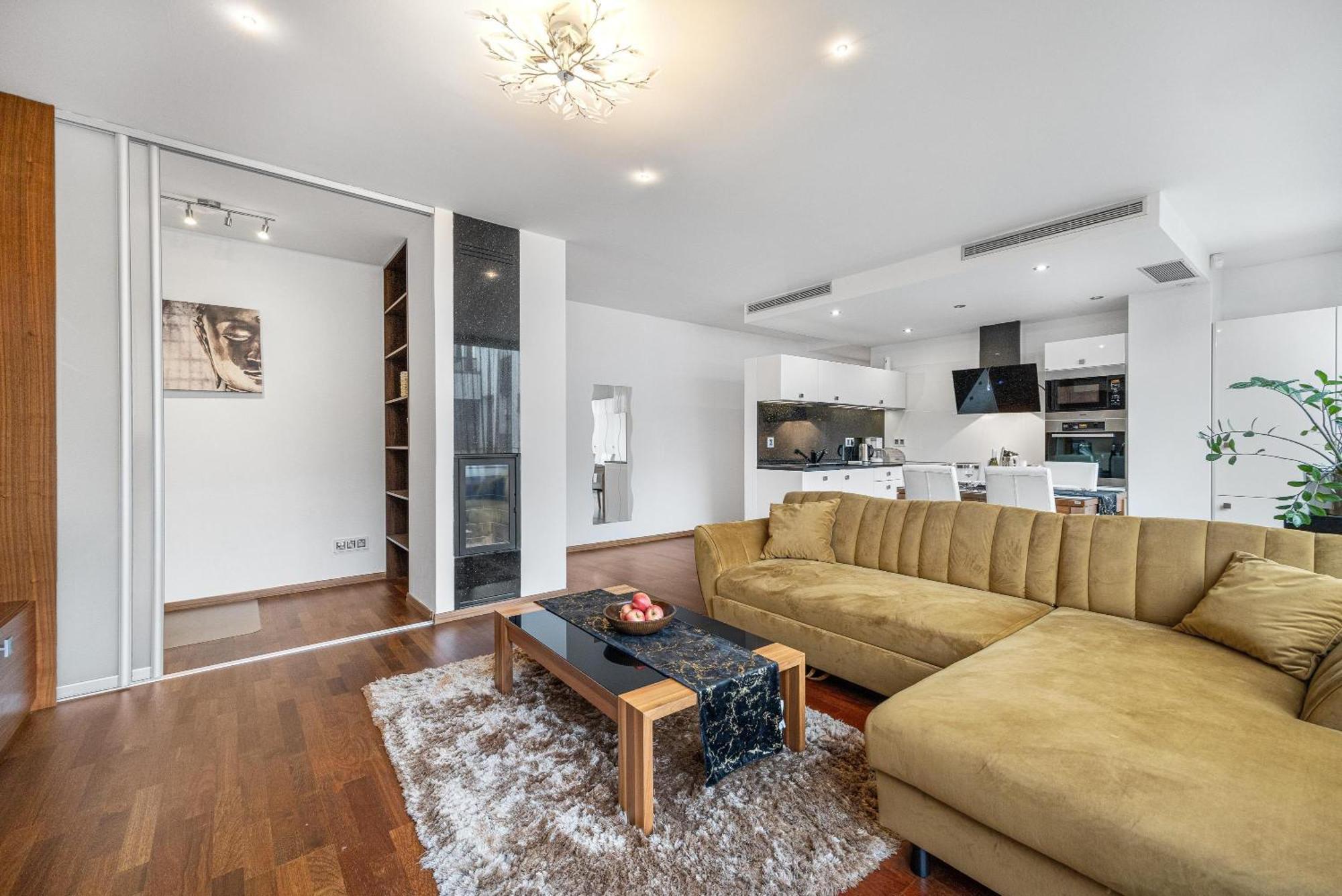 Revon Business Apartment 50 Dunajska 브라티슬라바 외부 사진