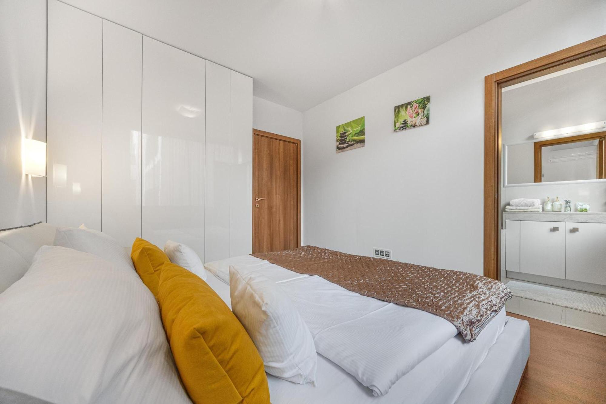 Revon Business Apartment 50 Dunajska 브라티슬라바 외부 사진